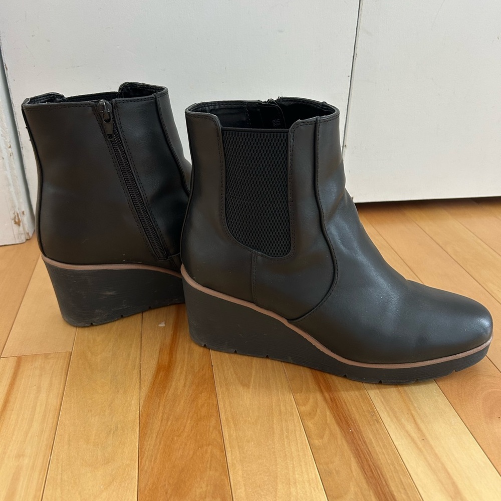 SOUL Naturalizer Black Ankle Booties